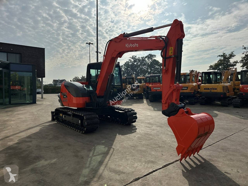 Escavadora Kubota KX175-5