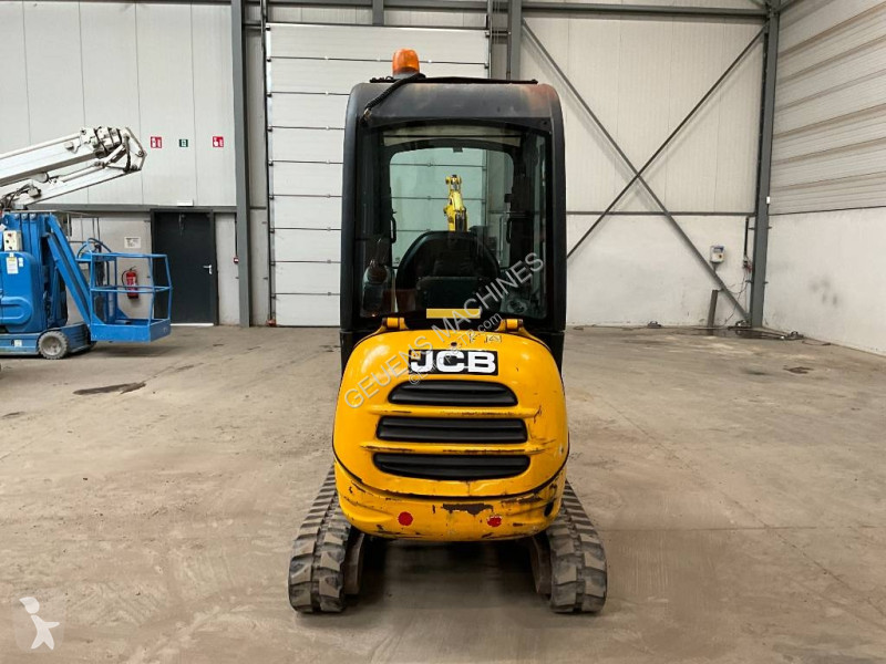 Escavadora JCB