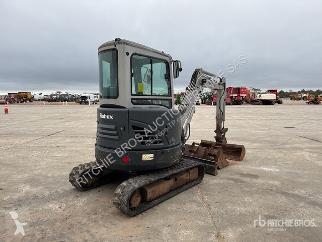Escavadora Hyundai Robex 27Z9