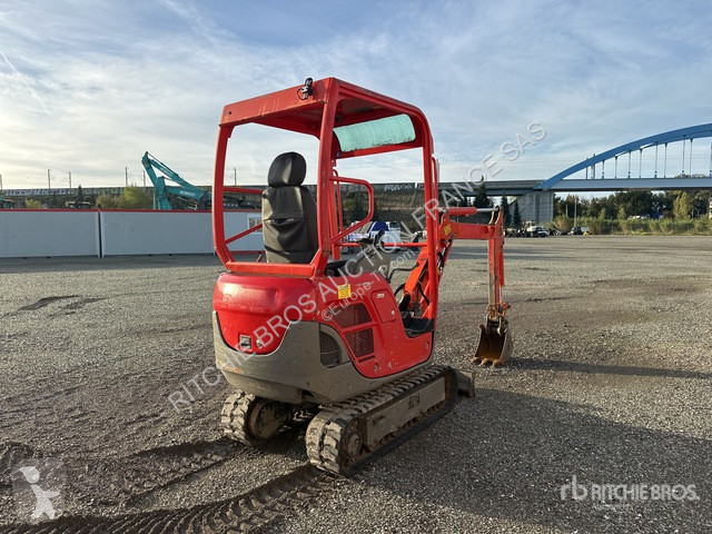 Escavadora Yanmar