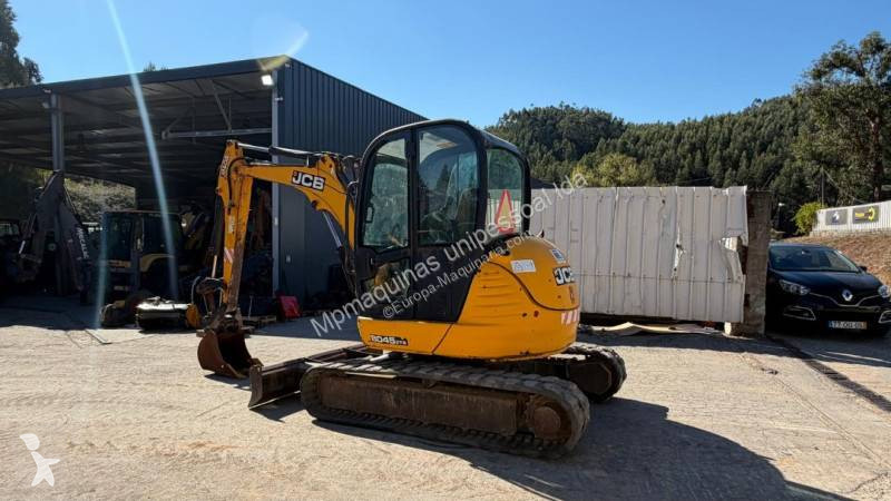 Escavadora JCB