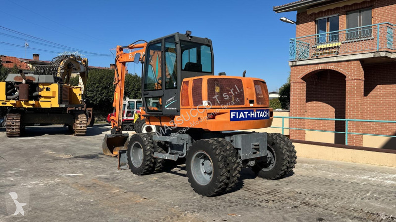 Kotrógép Fiat-Hitachi FH85W 4X4