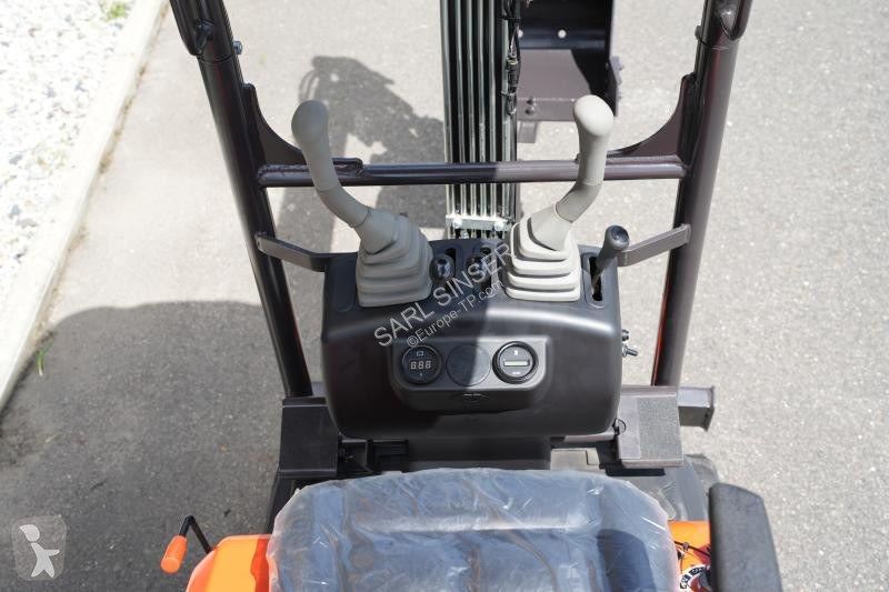 Escavadora Rhinoceros  XN-10