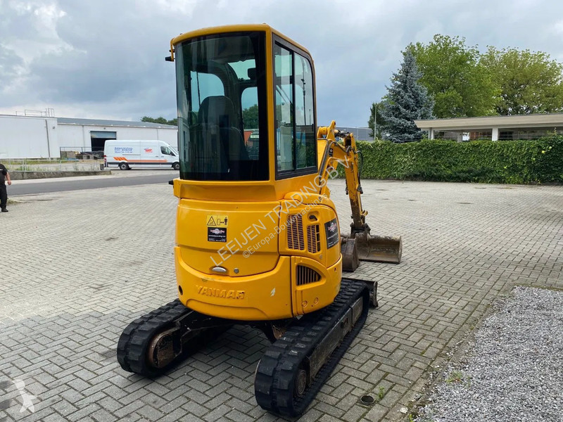 Escavatore Yanmar -4, 2x buckets !!