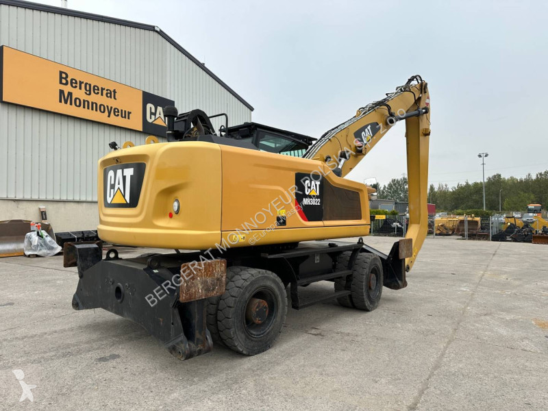 Excavator Caterpillar MH3022