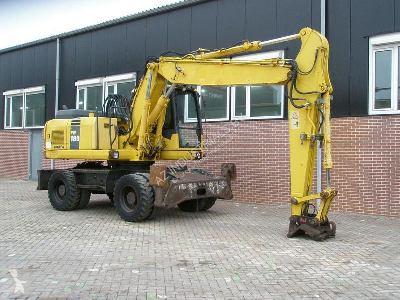 Excavator Komatsu 180-7