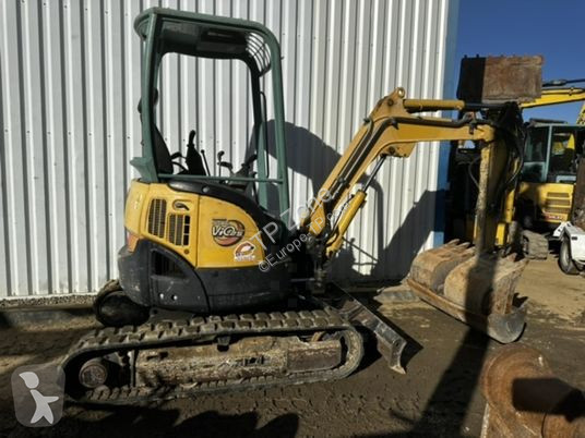 Escavatore Yanmar vio25-4 canopy