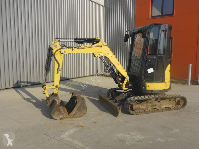 جرافة Yanmar VIO26