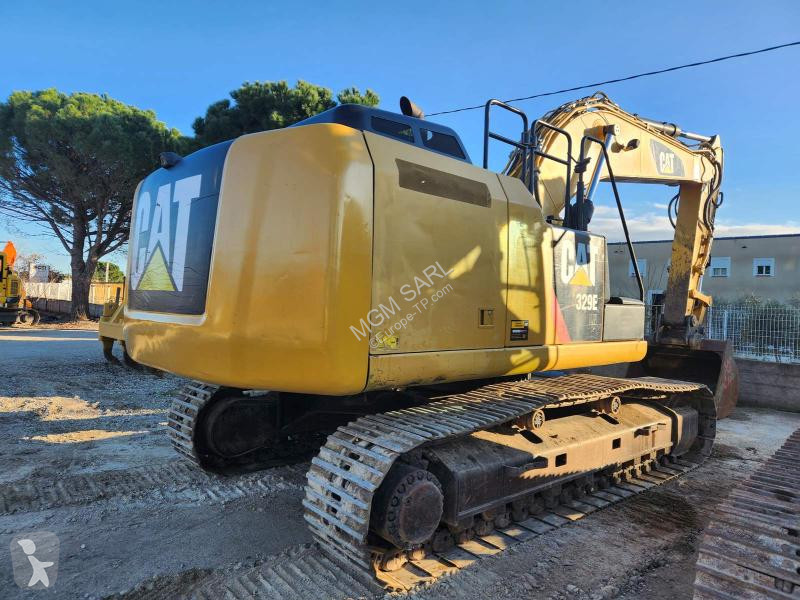 Lopatový nakládač Caterpillar ELN
