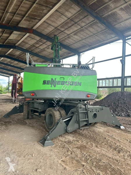 Excavator Sennebogen 835
