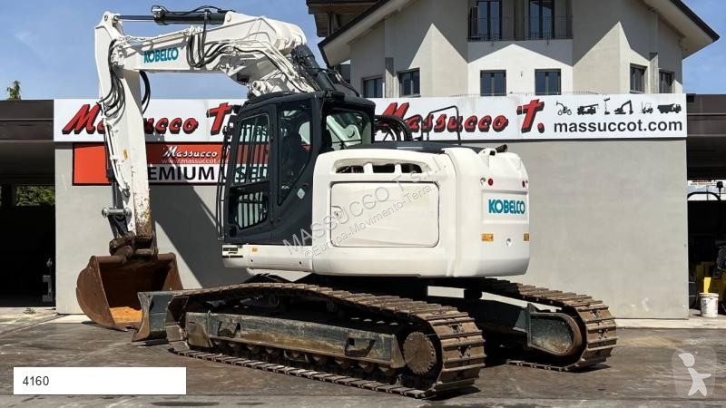 Escavadora Kobelco SK260SR-3