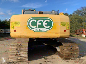 Экскаватор гусеничный Komatsu