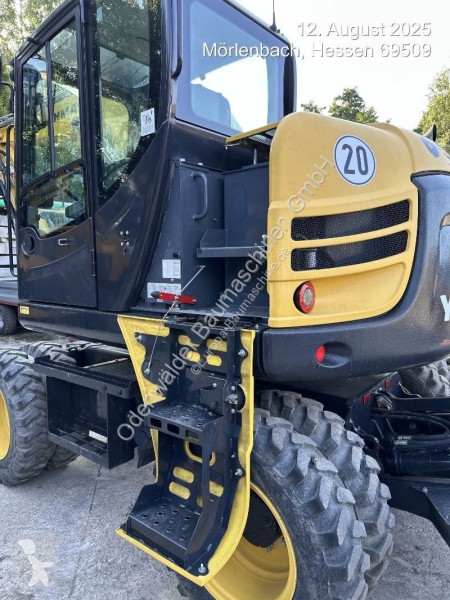 Excavadora Yanmar B75W