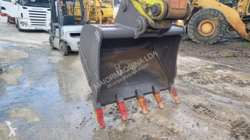 Escavadora Hitachi