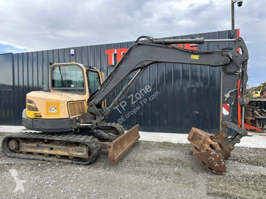 Escavadora Volvo ecr88d