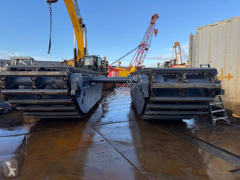 Skovl Caterpillar swamp buggy amphibious...