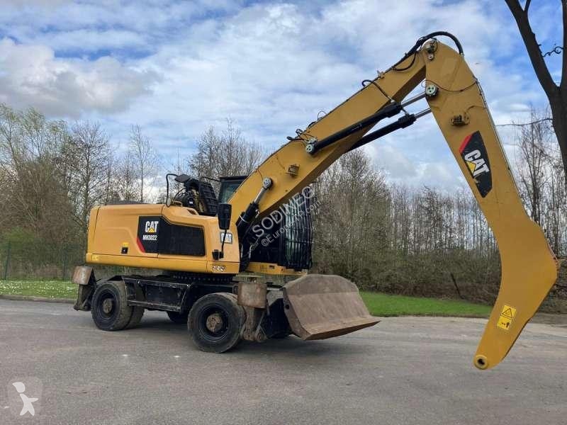Escavatore Caterpillar  MH3022