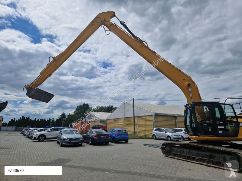 Excavator JCB