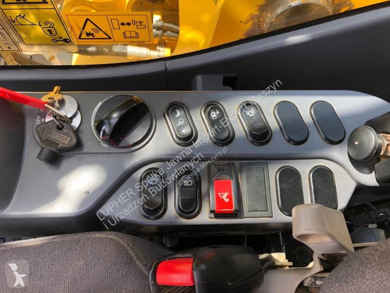 Excavator Komatsu PC210LC-11