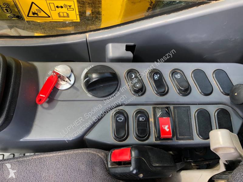 Excavator Komatsu PC210LC-11