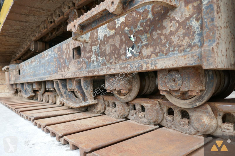 Excavator Caterpillar 325F LCR