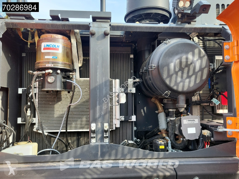 Lopatový nakládač Doosan -7
