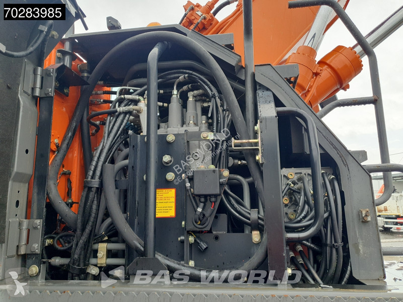 Escavadora Hitachi ZX140W -3 OUTRIGGERS - ROTOTILT