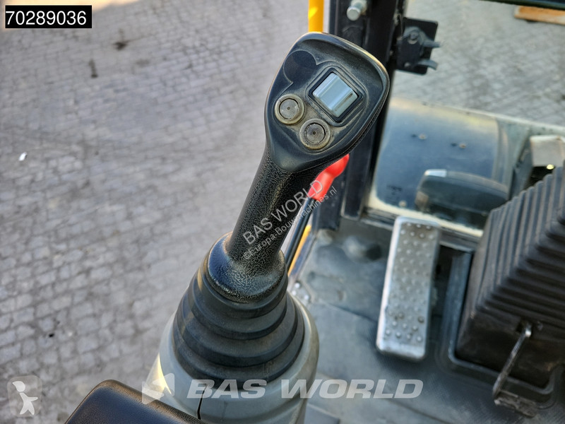 Escavadora JCB HD110W T4F HYDRADIG