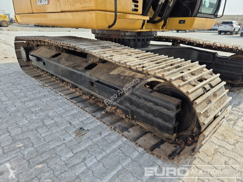 Excavator Caterpillar 3