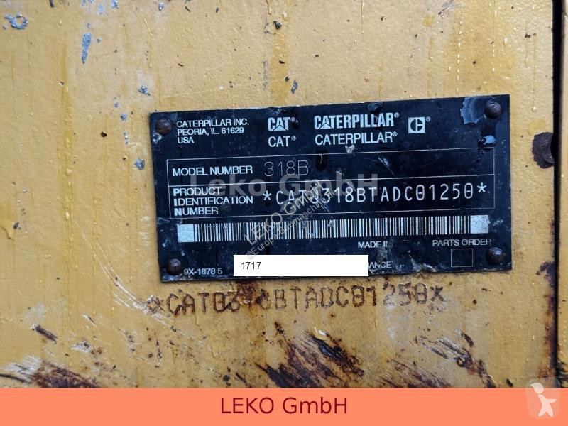 Escavatore Caterpillar 318B Mit Zwei Löffeln