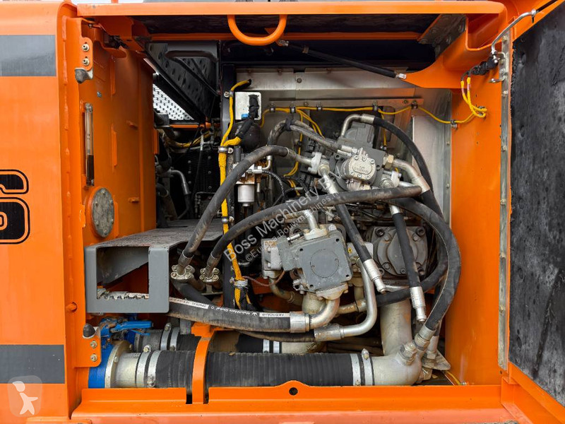 جرافة Liebherr R976LCV - 2 Buckets + Ripper...