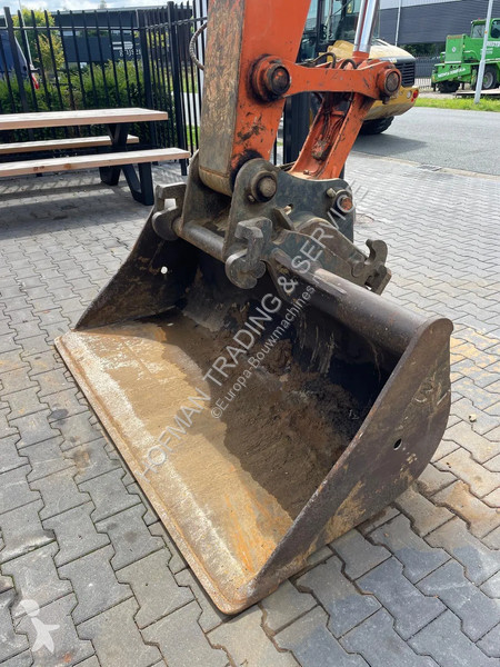 Excavadora Hitachi -3