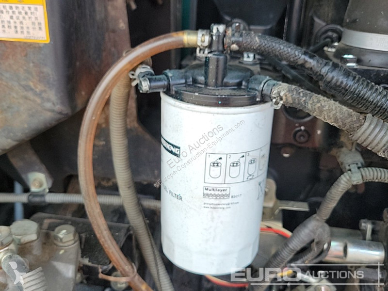 Escavadora Kobelco -8