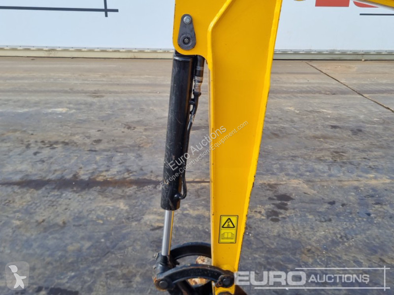 جرافة JCB 16C-1