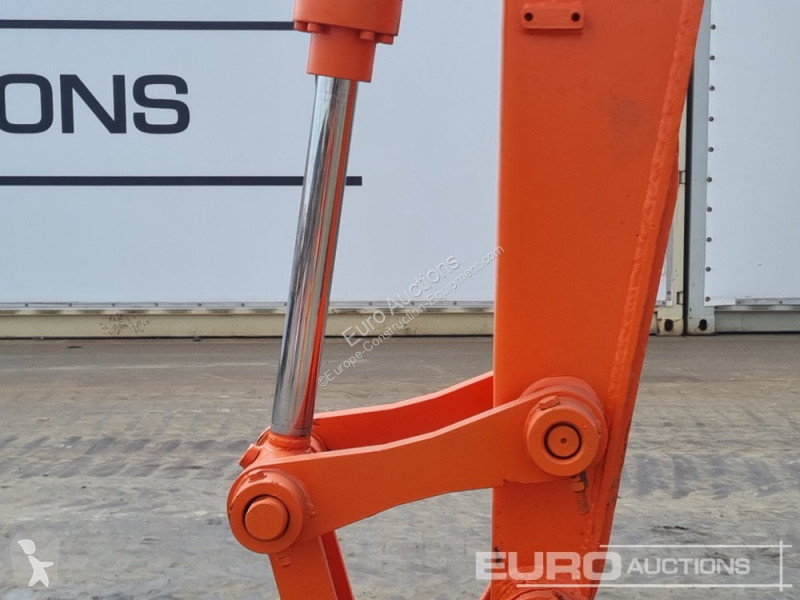 Escavatore Doosan DS80-7C
