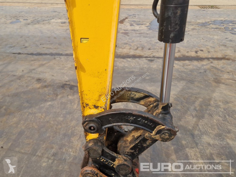 جرافة JCB 15C-1