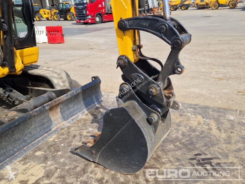 Escavadora JCB