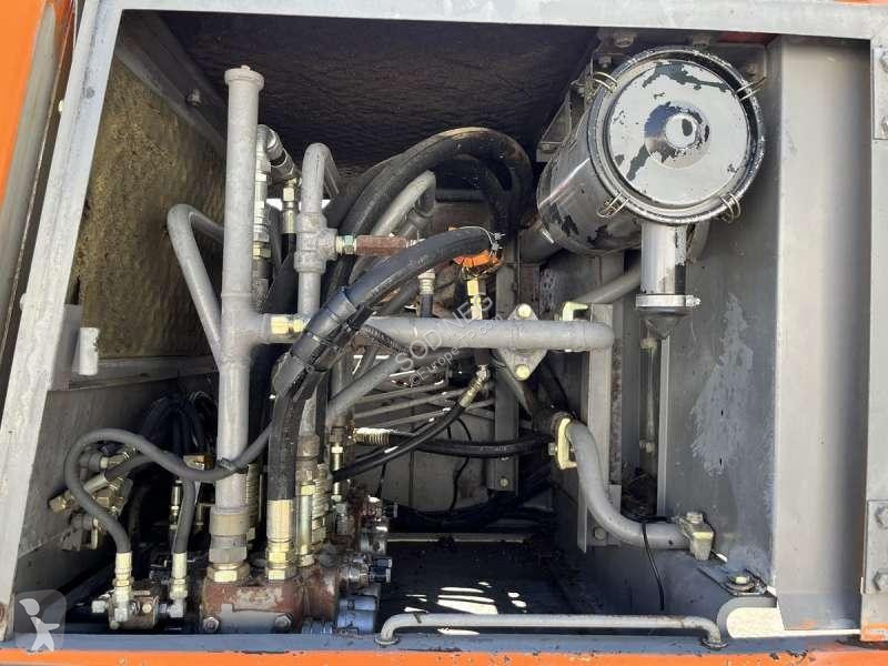 Escavatore Hitachi  UH073