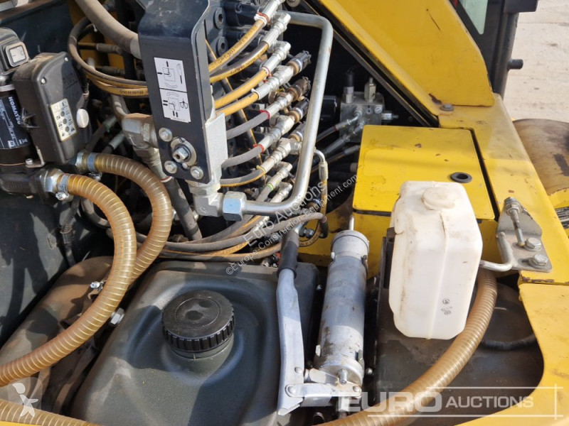 Escavatore Komatsu PC80MR-5