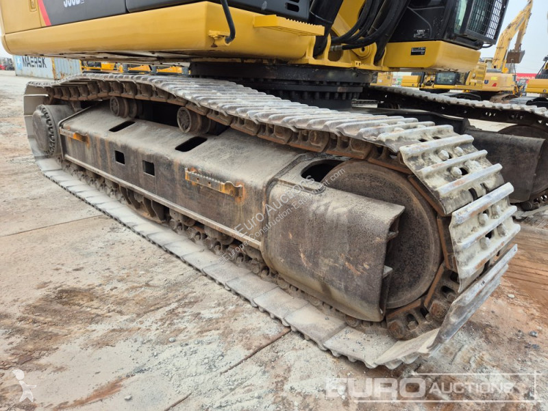 Escavatore Caterpillar 2