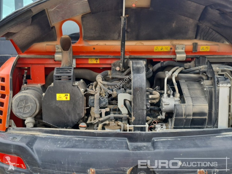 Escavadora Kubota KX080-4A2