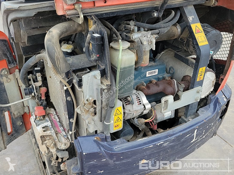 Lopatový nakládač Kubota KX015-4
