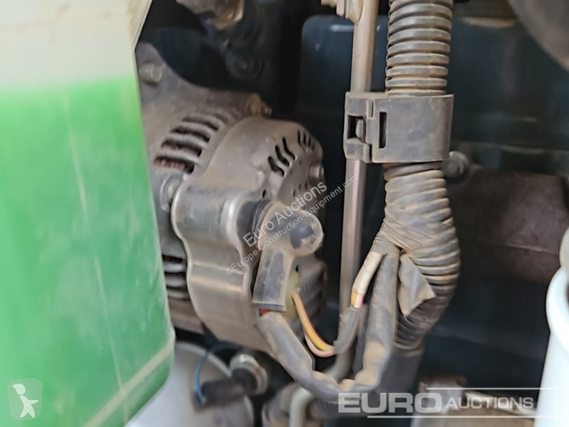 Lopatový nakládač Kubota KX015-4
