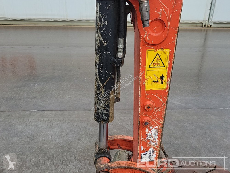 Lopatový nakládač Kubota KX015-4