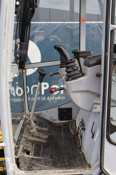 Escavadora Neuson 1404