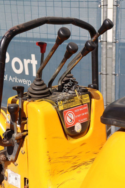 جرافة JCB