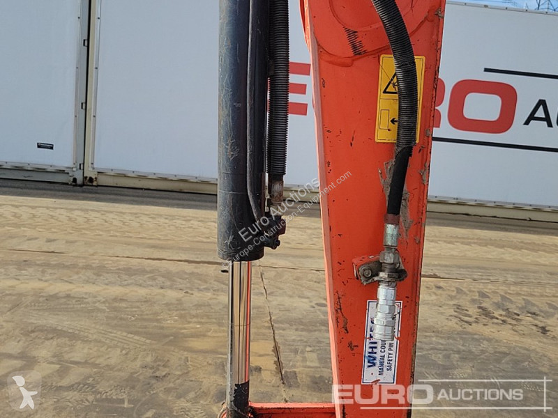 Lopatový nakládač Kubota KX027-4