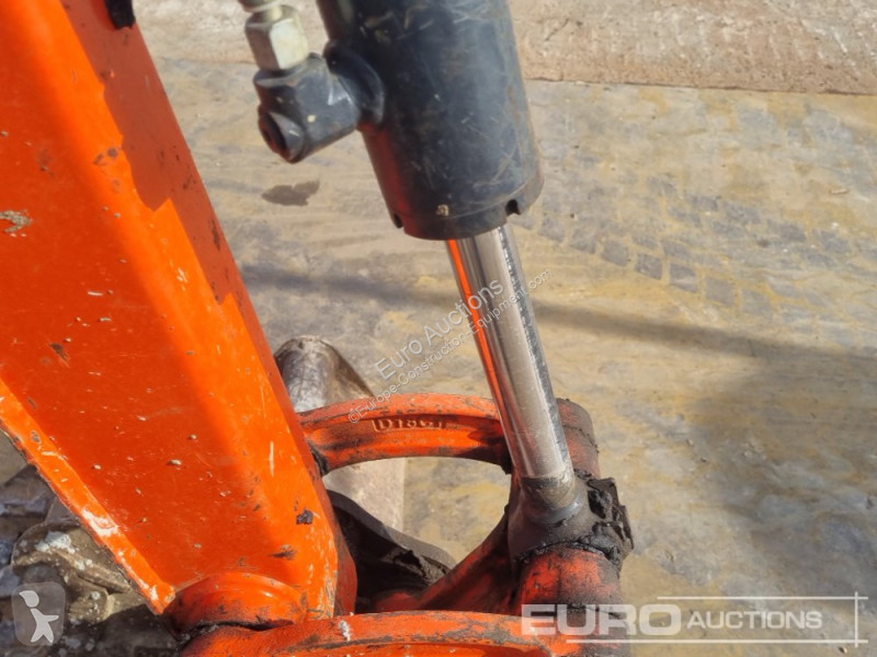 Lopatový nakládač Kubota KX015-4