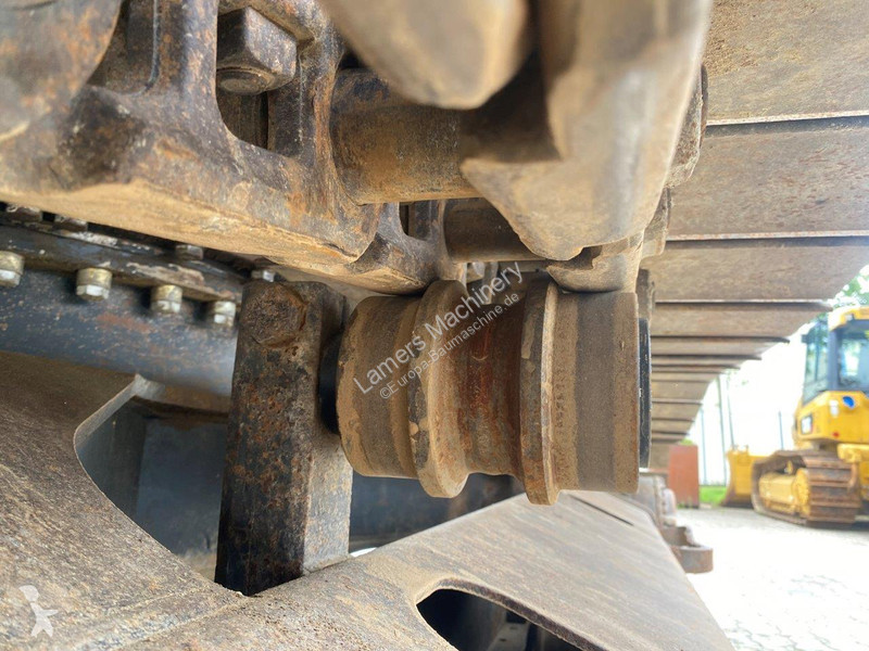 Graafmachine Caterpillar NVT