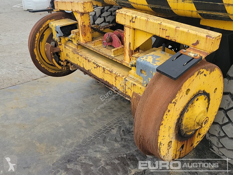 Escavatore Caterpillar